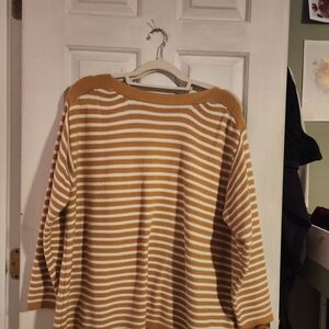 Croft & Barrow Gold and Cream Knit Top